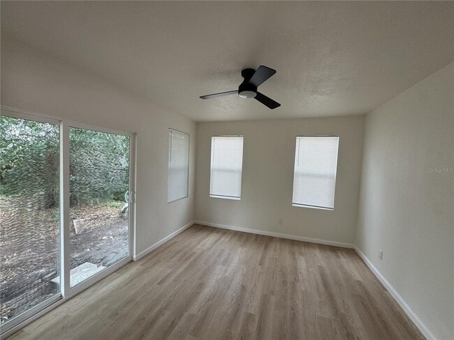 Photo - 1589 Viburnum Ln