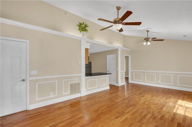 Photo - 3085 Barnwood Crossing NW