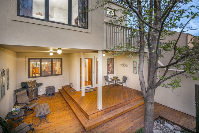 Photo - Breathtaking Three Bedroom Townhouse In The Pinery On The Golf Course