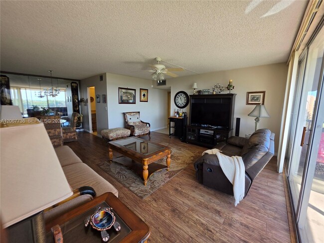 Photo - 3771 Environ Blvd Unidad 649
