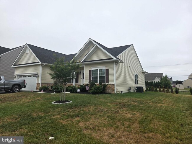 Building Photo - 31 Wavyleaf Dr