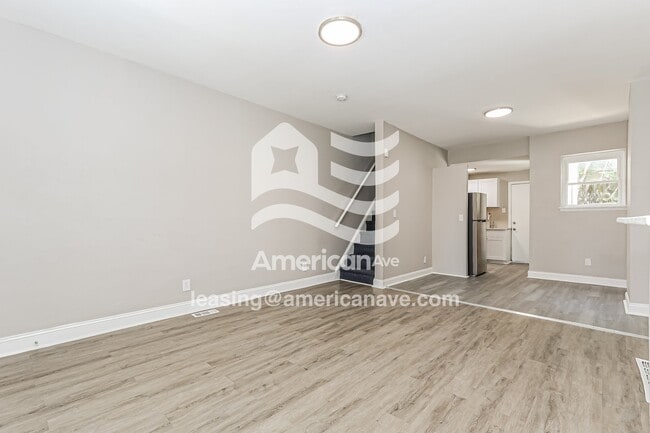 Photo - 2516 Ingersoll St