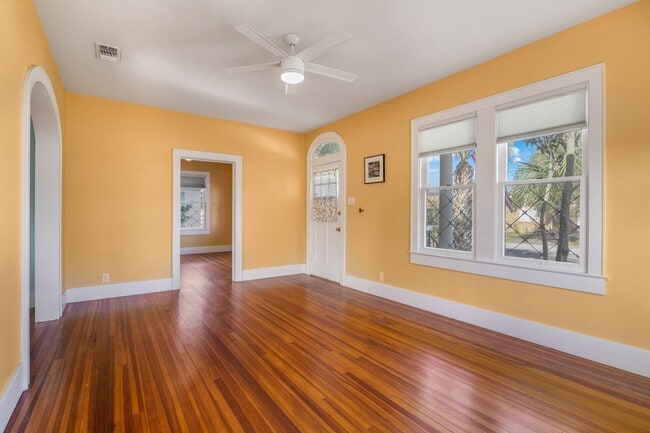 Photo - 4823 Fannin Dr