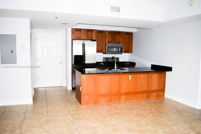 Building Photo - 4100 Salzedo St Unit 805 Rental