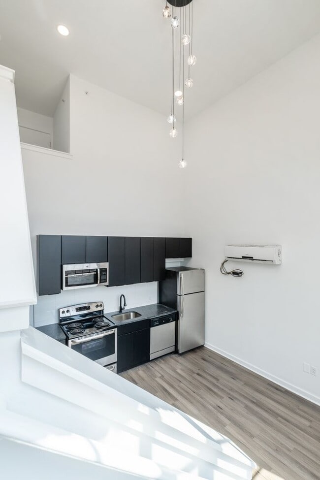 Photo - 3003 W Glenwood Ave Unit 19
