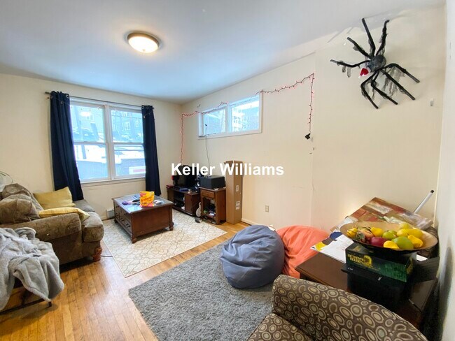 Photo - 48 Hillside St Unit 4