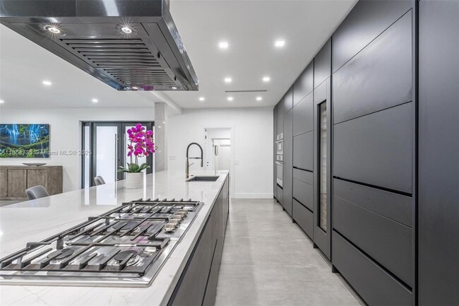 Photo - 1331 97th St