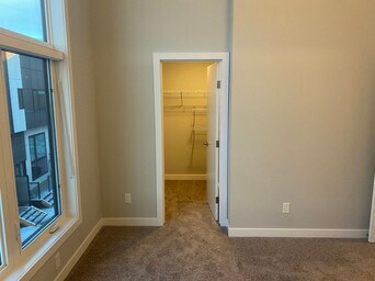 Photo - 50 Ebony Blvd