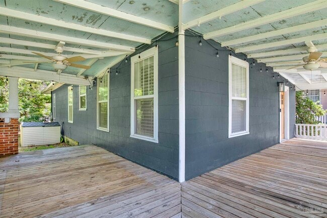 Photo - 916 E Gonzalez St