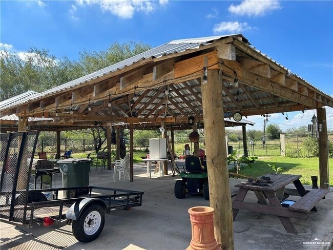 Photo - 17 Minnesota Rd