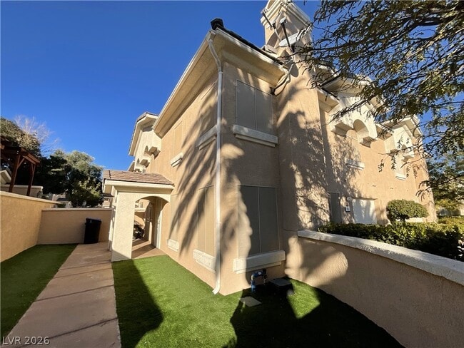 Photo - 509 Amber Sunset St