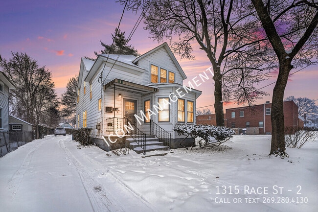 Building Photo - 1315 Race St Unit 2
