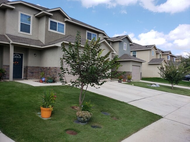 Photo - Town home for rent