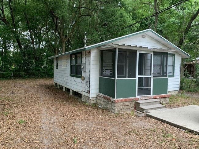 Remodeled 2 bedroom 1 bath in Ocala - Remodeled 2 bedroom 1 bath in Ocala House