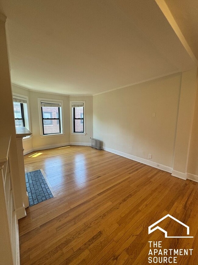 Photo - 201 Kedzie St Unit 3H