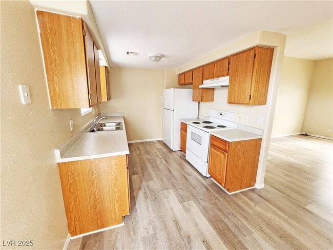 Photo - 1444 Star Rd