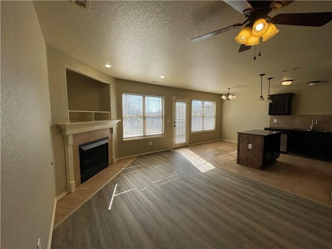 Photo - 1018 Kensington Dr
