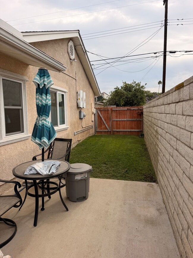 1108 Jay Ave