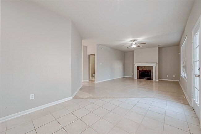 Photo - 24043 River Pl Dr