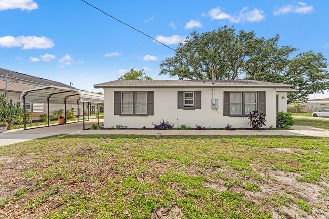 Photo - 2 Bed 1.5 Bath Jax Beach - Walk to the Beach- Newly remodeled