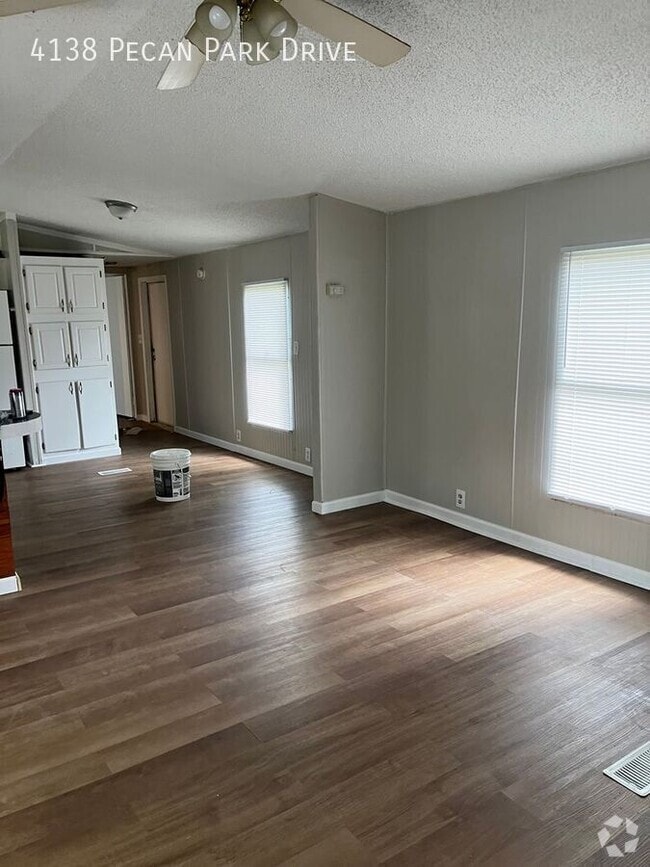 Building Photo - 4138 Pecan Park Dr Rental