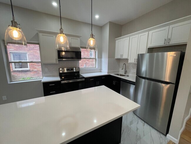 Photo - 3837 Beechwood Blvd