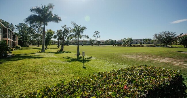 Photo - 732 Woodshire Ln Unidad I1