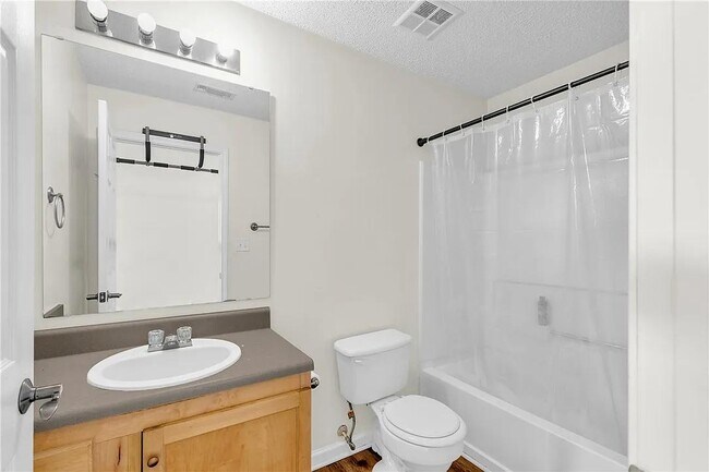 Photo - 1431 Harts Ridge Dr