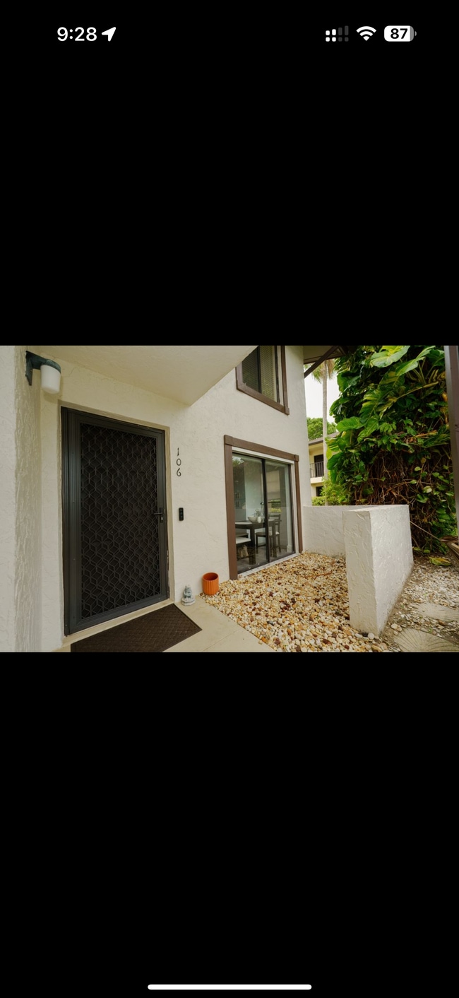 Building Photo - 600 Misty Pines Cir Unit 106