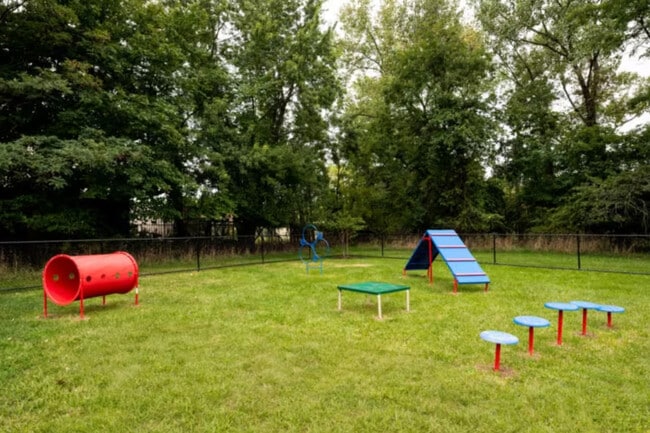 Photo - Carlton Apartments