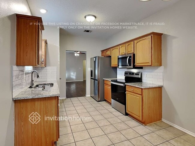 Photo - 3932 Overlake Dr