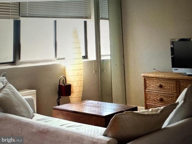 Photo - 522 21st St NW Unit 1003