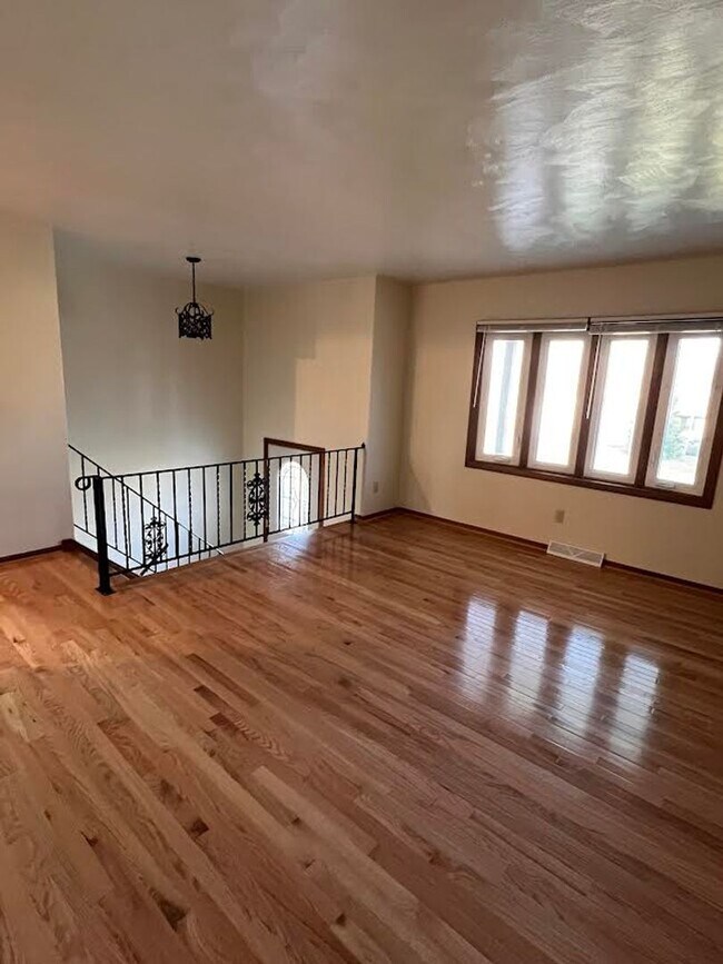 1904 Paisley Rental House Rental in Youngstown, OH