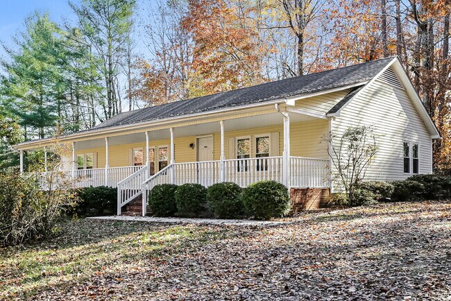 Photo - 5900 Holder Rd