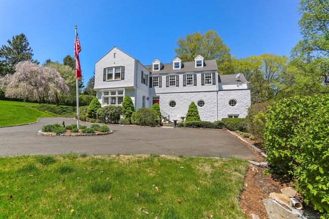 Photo - 235 Canoe Hill Rd House