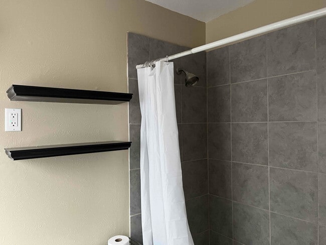 Photo - 3805 Windsor Dr