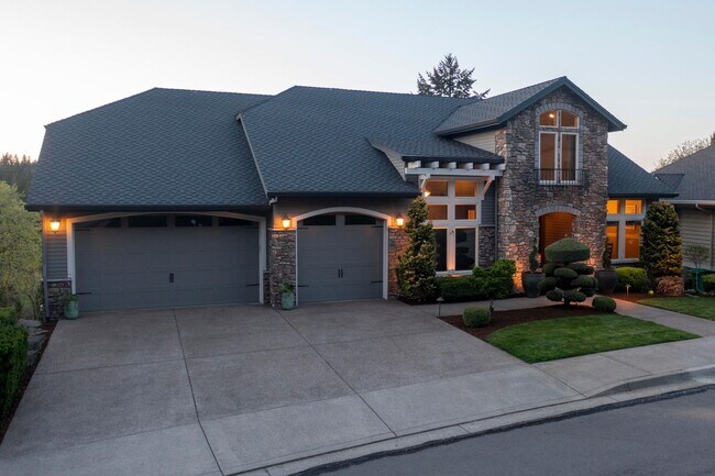 4640 SE Honors Dr