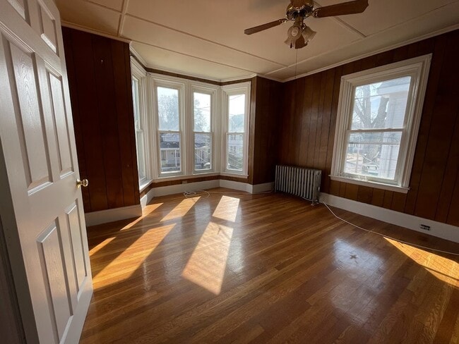 15x13 Living room - 85 Bank St Apartamentos Unidad 2