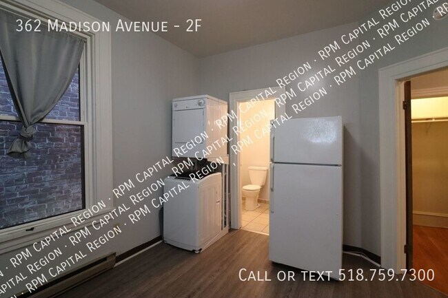 Photo - 362 Madison Ave Unidad 2F