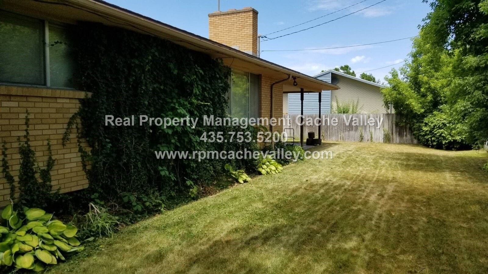 Photo - 4 bedroom home that is pet friendly! Available in May!
