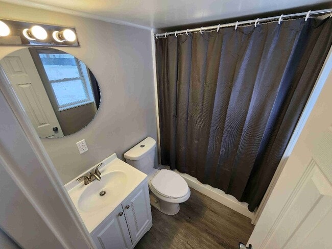 Photo - 14572 N Saginaw Rd