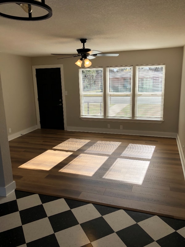 Photo - 1006 Bales St