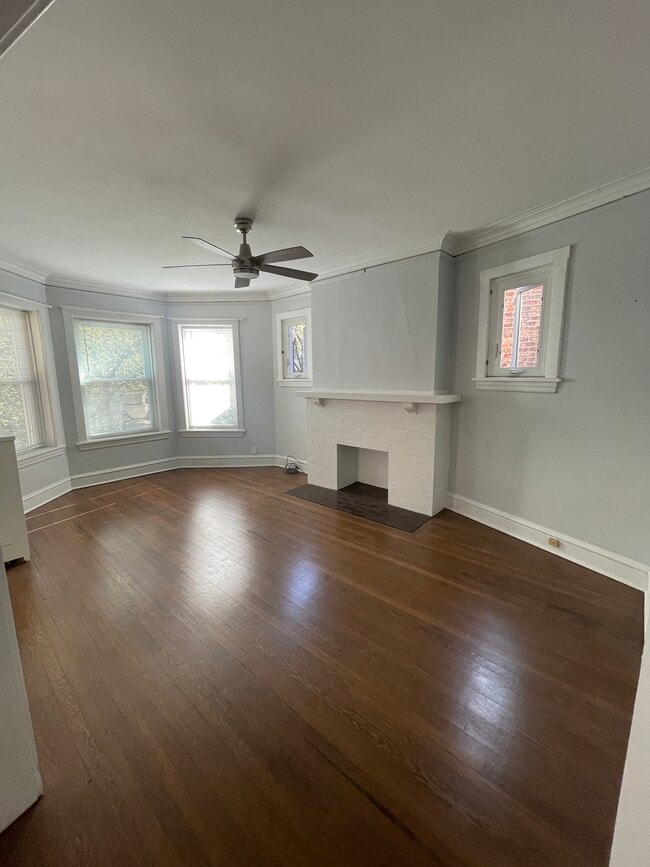 Photo - 918 W Gunnison St Unit 2