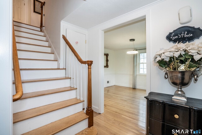 Photo - 25 Greensview Dr