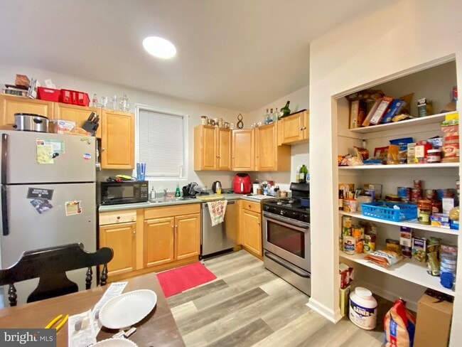 Photo - 2035 N Gratz St