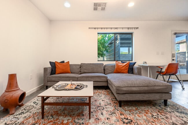 Photo - 2029 N 9th St