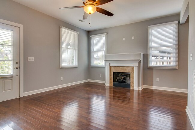 Photo - 3 bed 2.5 bath in Germantown, 1 Car Garage, Fenced Yard