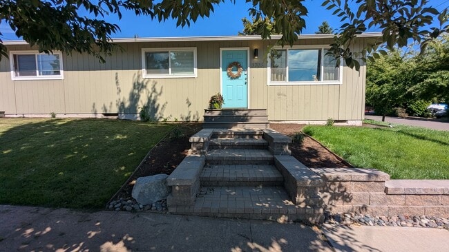 Building Photo - 3703/3705 Kauffman Avenue Unit 3703 Rental