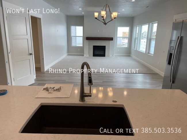 Photo - 1119 S 4350 W