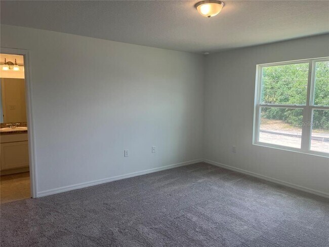 Photo - 497 Madison Dr